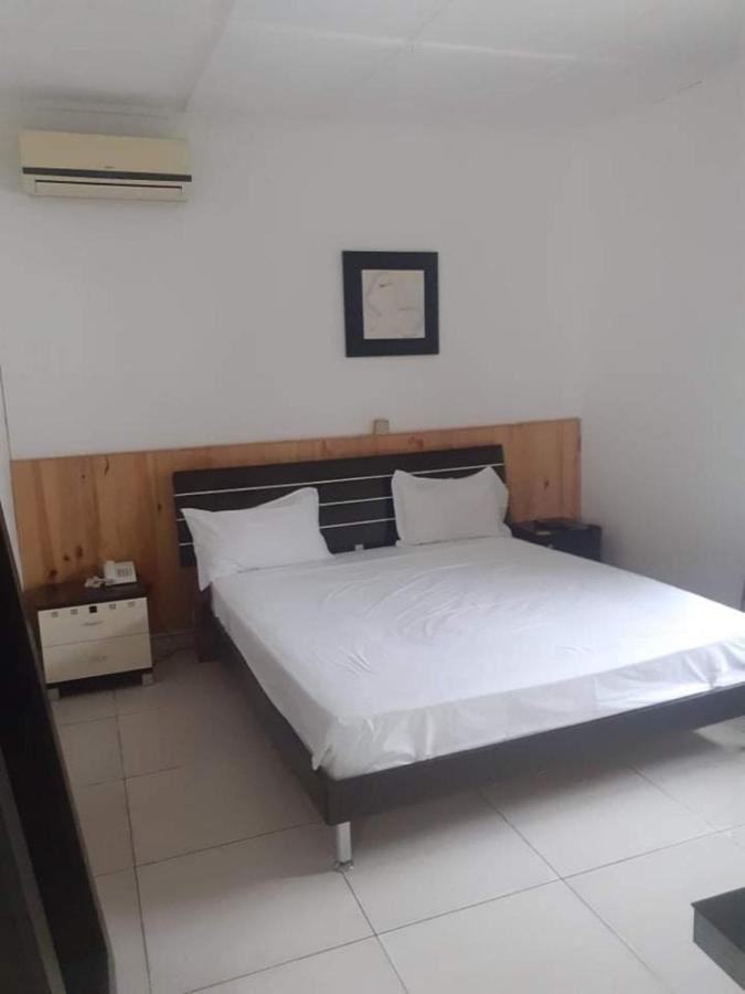 Hotel La Grillade Moroni Zewnętrze zdjęcie