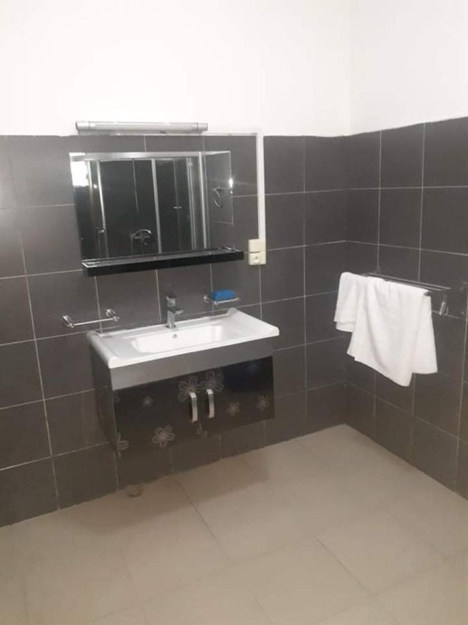 Hotel La Grillade Moroni Zewnętrze zdjęcie