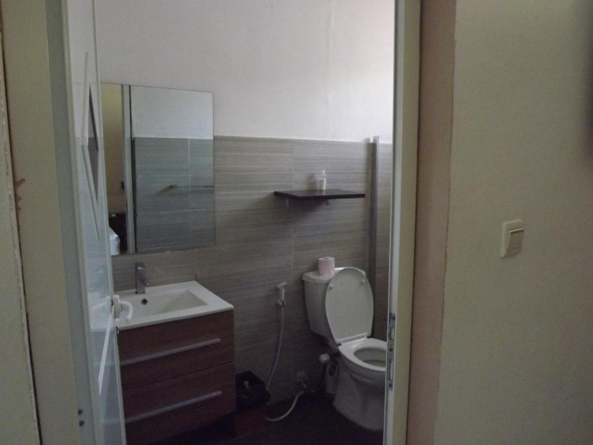 Hotel La Grillade Moroni Zewnętrze zdjęcie